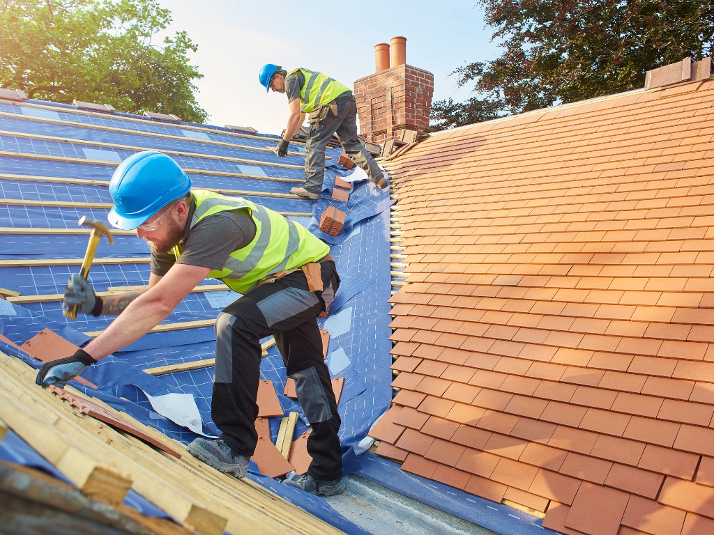 local roofing contractors in Aurora